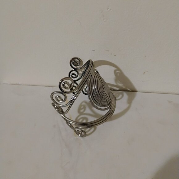 Women's cuff bracelet/silver - Picture 3 of 5